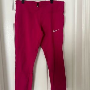 Drift Pink Nike Cropped Leggings